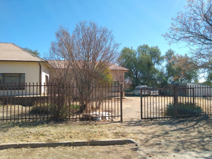 3 Bedroom Property for Sale in Theunissen Free State